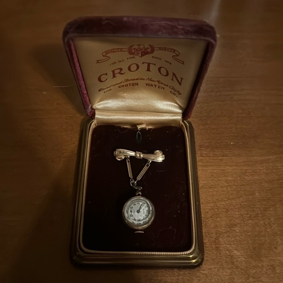 Croton Accessories - Vintage Croton Lapel Watch